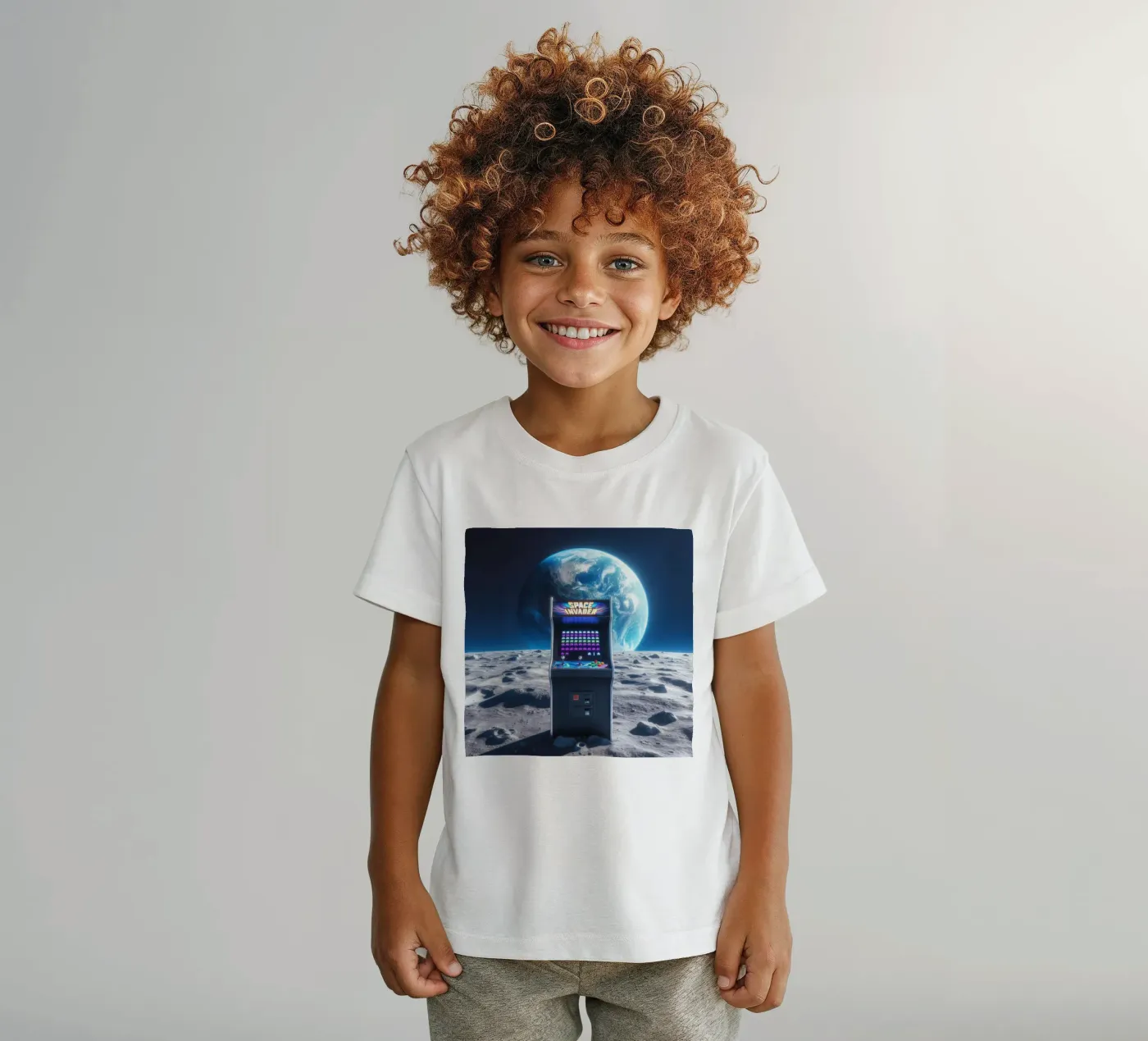Space Kinder T-Shirt von Art Unleashed