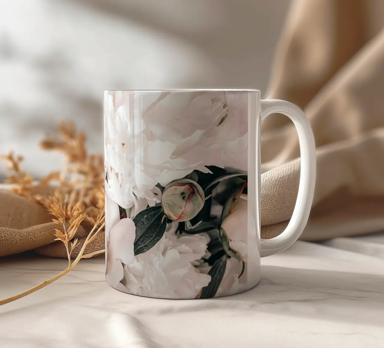 Peonie bianche - Elegante splendore floreale tazza in ceramica da Whole©