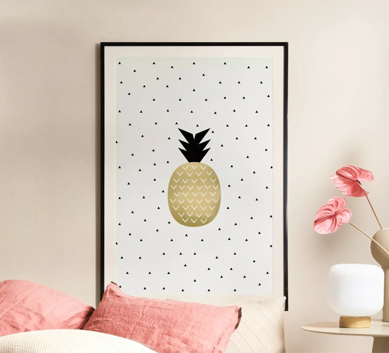 Golden Pineapple poster con telaio in legno da Elisabeth Fredriksson