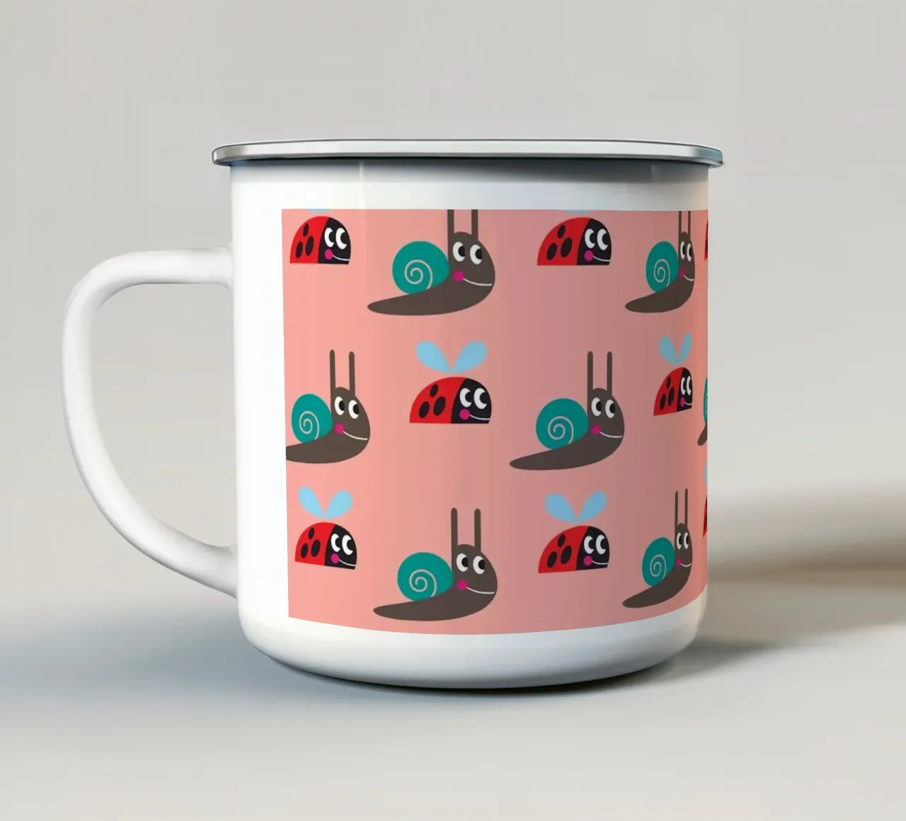 Lumaca e coccinella tazza in smalto da Looks n Brains