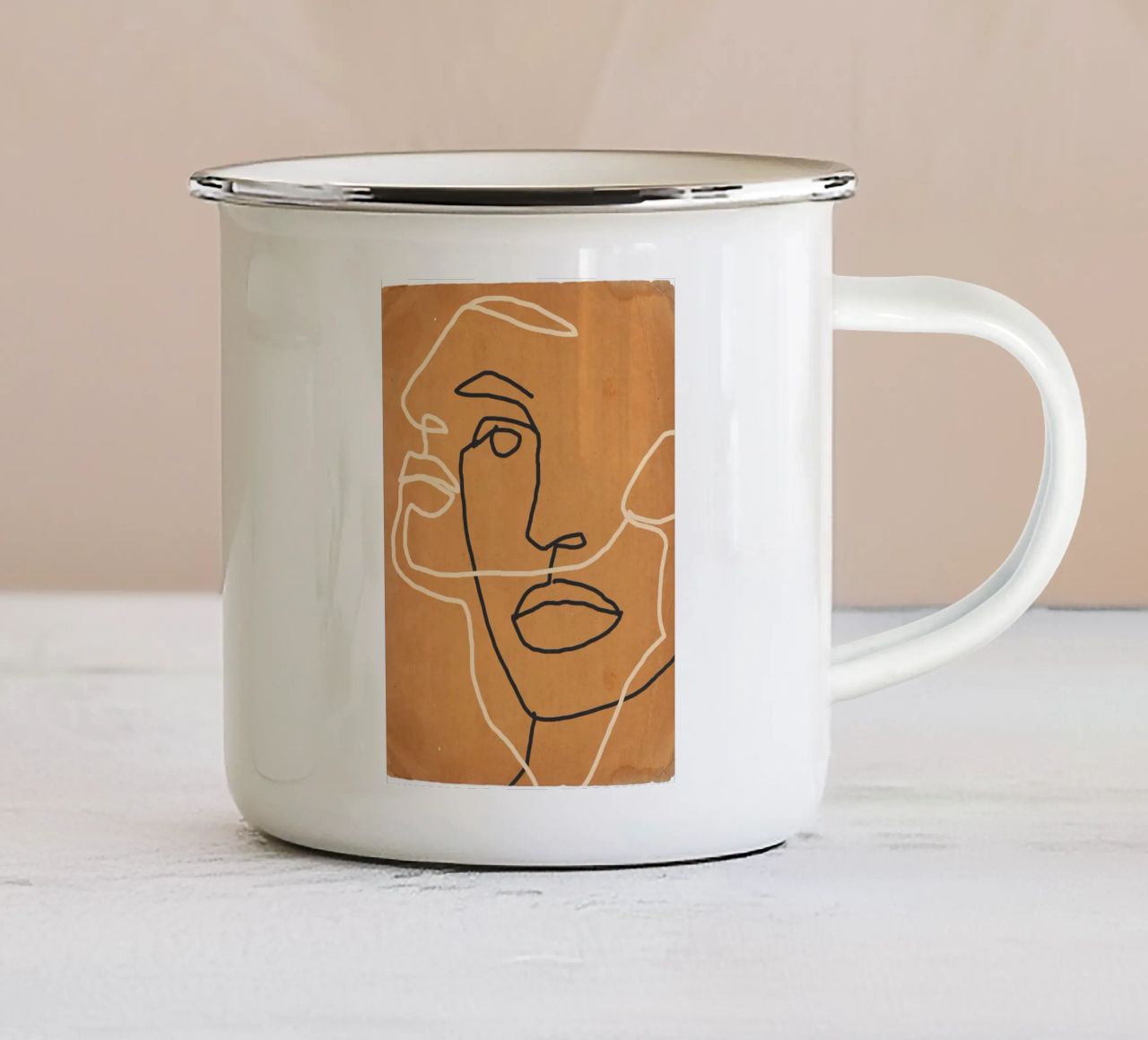 Volto astratto 6 tazza in smalto da ThingDesign