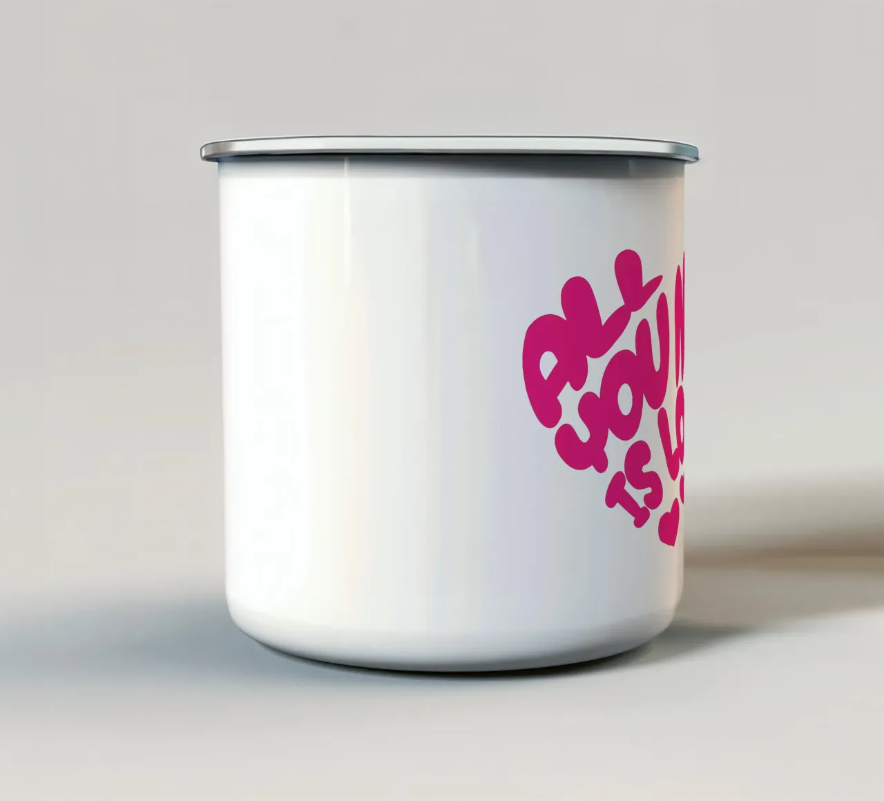 Tutto ciò che serve è l'amore tazza in smalto da Gunawan Rb