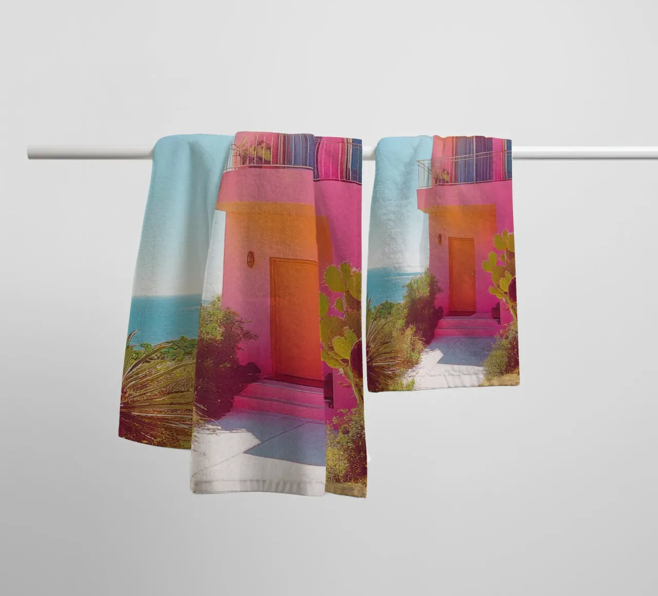 64 asciugamano da bagno da Pink California | Affiches & Posters
