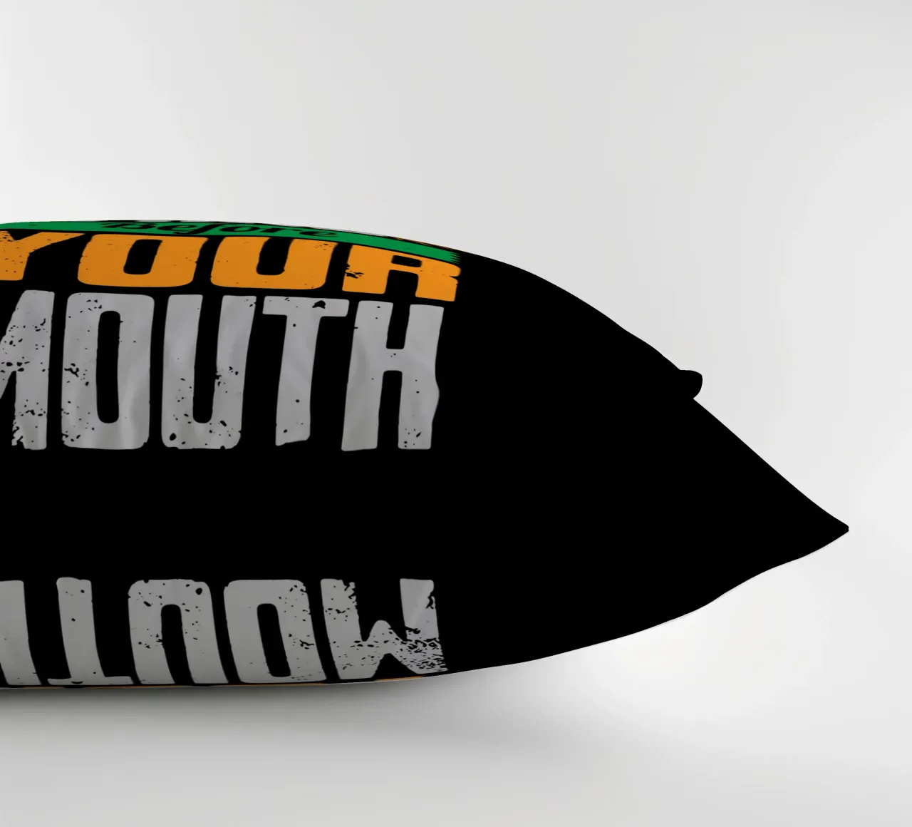 Aprire la mente prima di parlare cuscino da Gunawan Rb