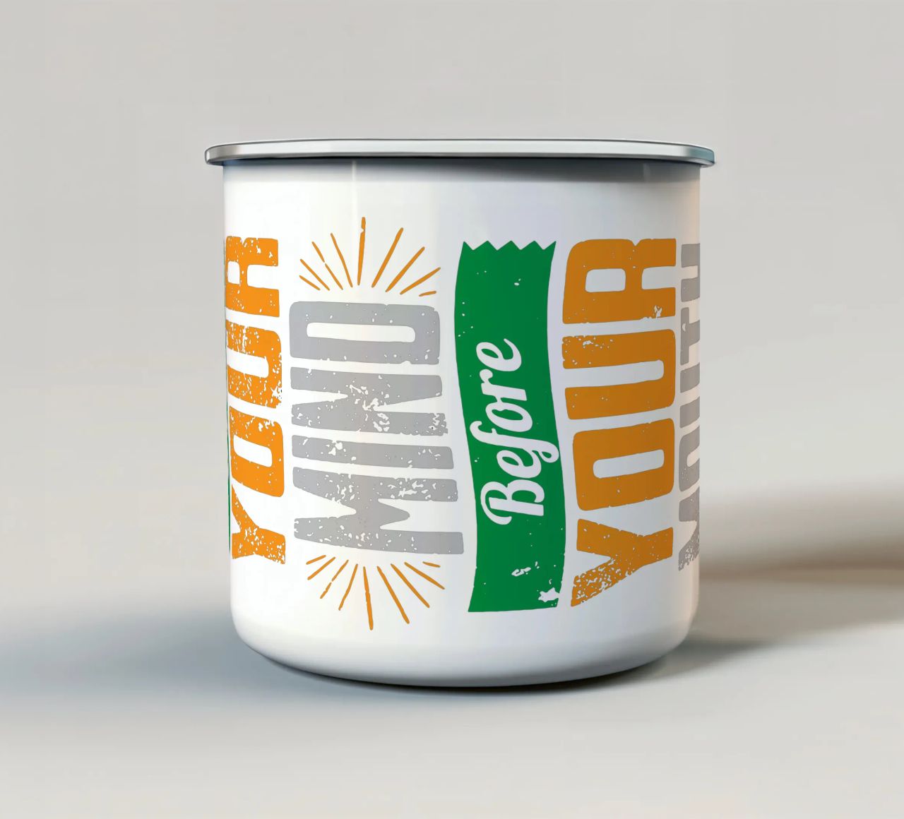 Aprire la mente prima di parlare tazza in smalto da Gunawan Rb