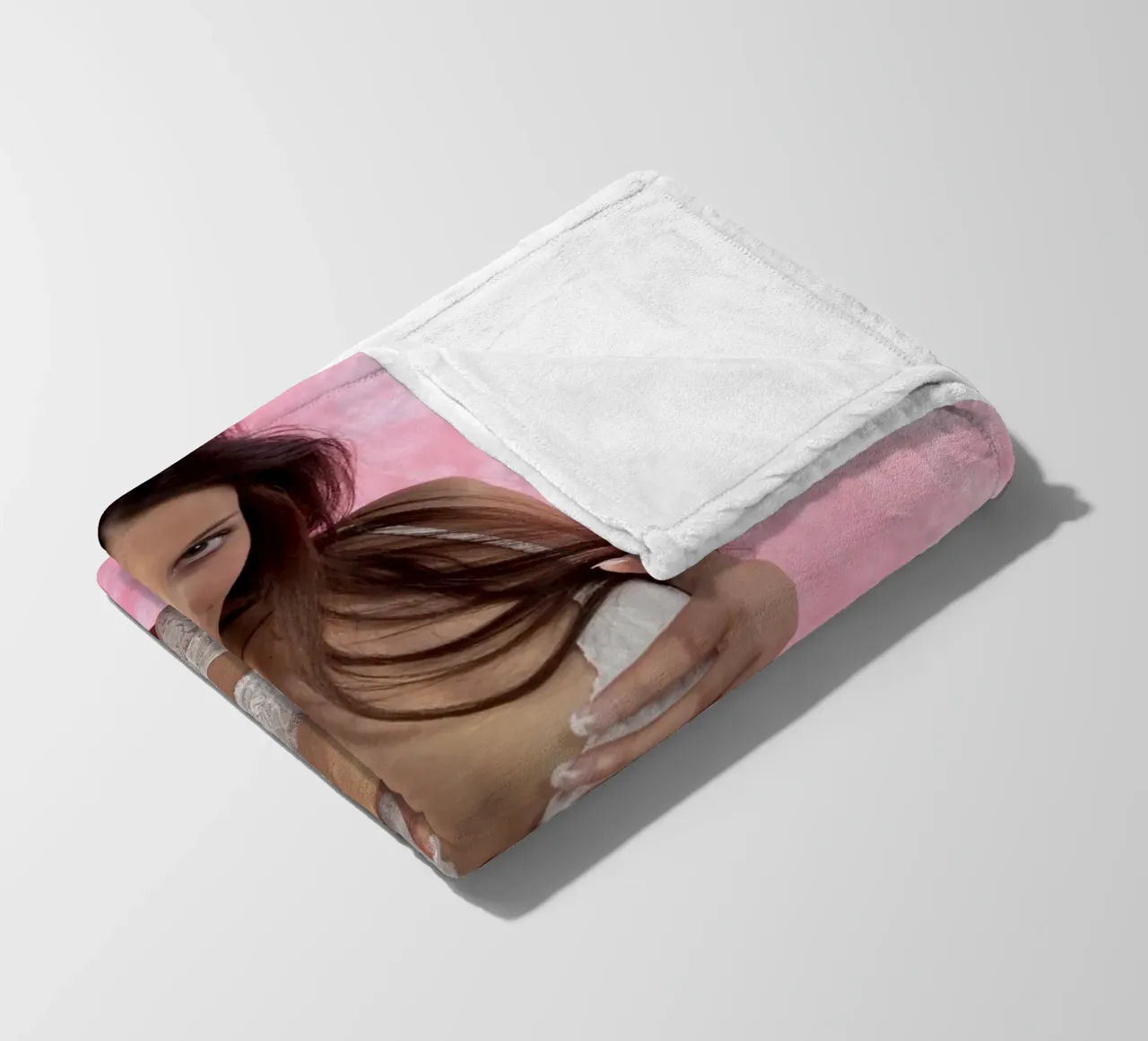 Biancheria intima bianca coperta in pile da Dave Hare Photography