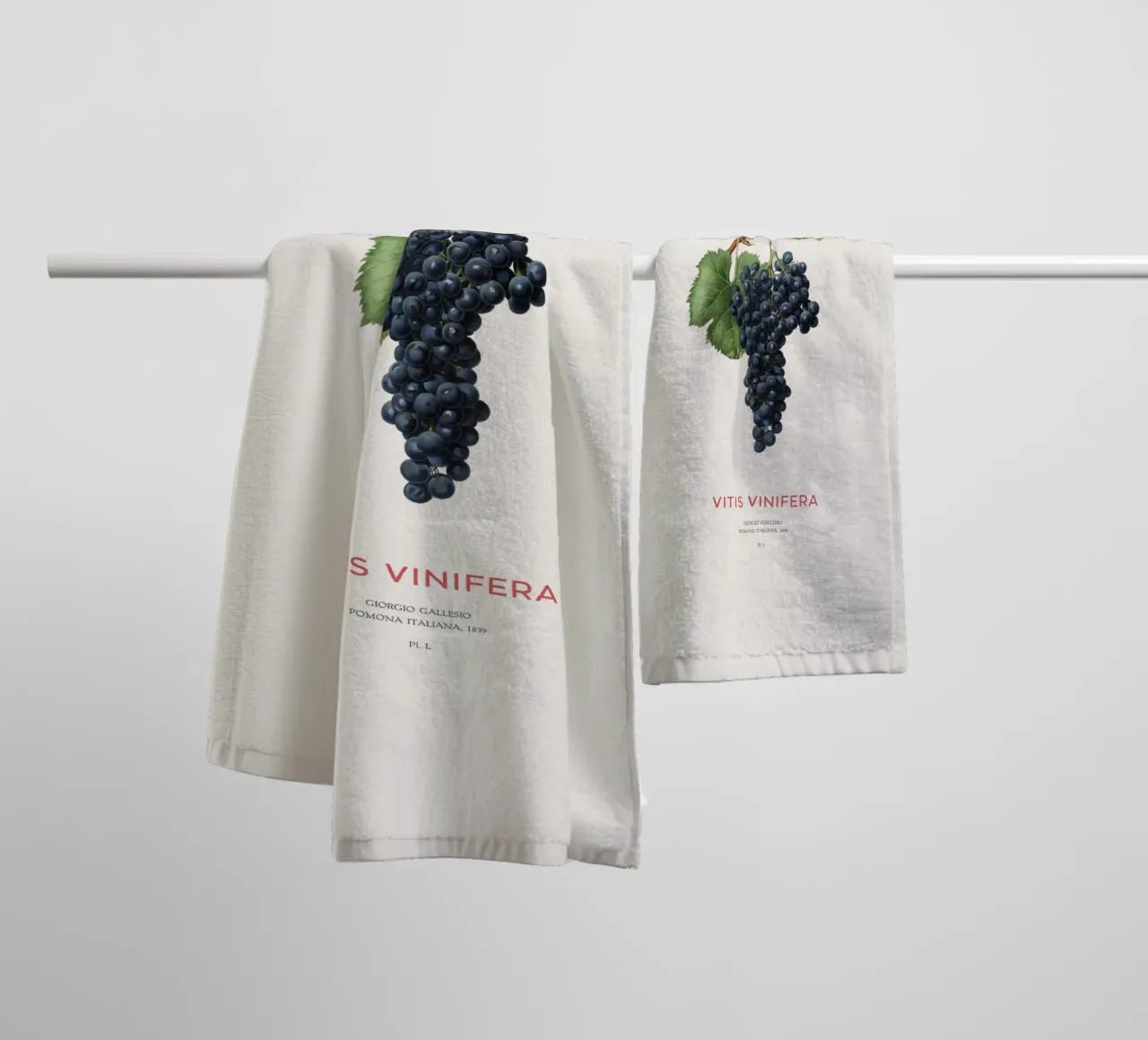 Wijnstok of Vitis Vinifera badhanddoek van Vintagrafica