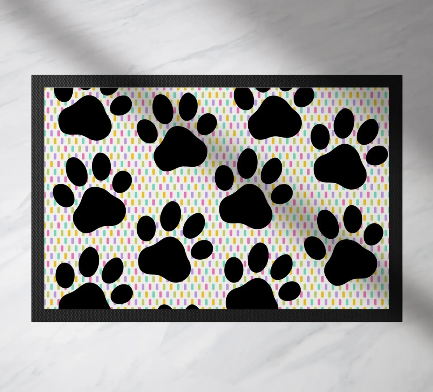 Cute paws pattern Fußmatte von Happypatterns