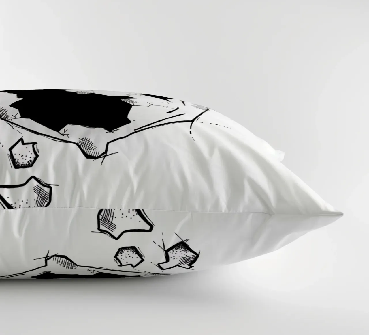 Broken nut | Lineart cuscino da venten