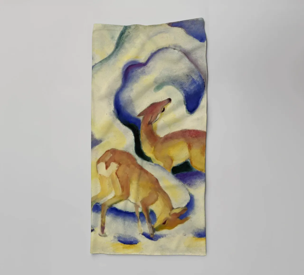 Franz Marc - Hert in de sneeuw badhanddoek van ARTOTHEK