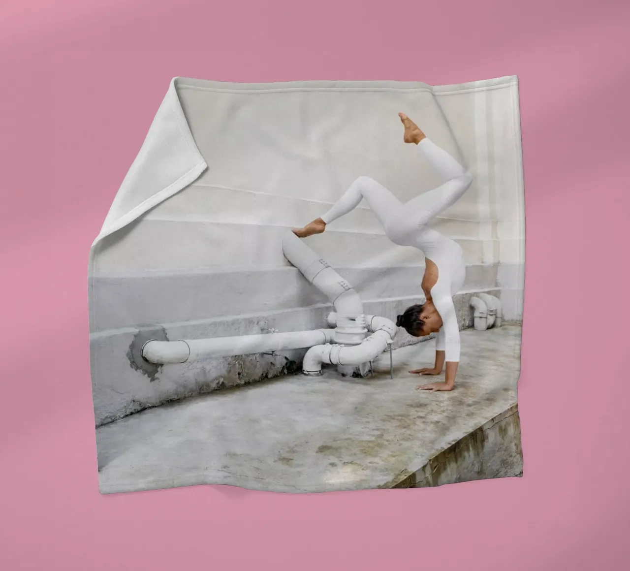 Alexandra #1 coperta in pile da The Urban Yoga