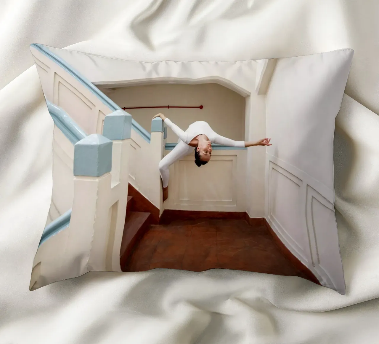 Alexandra #2 cuscino da The Urban Yoga