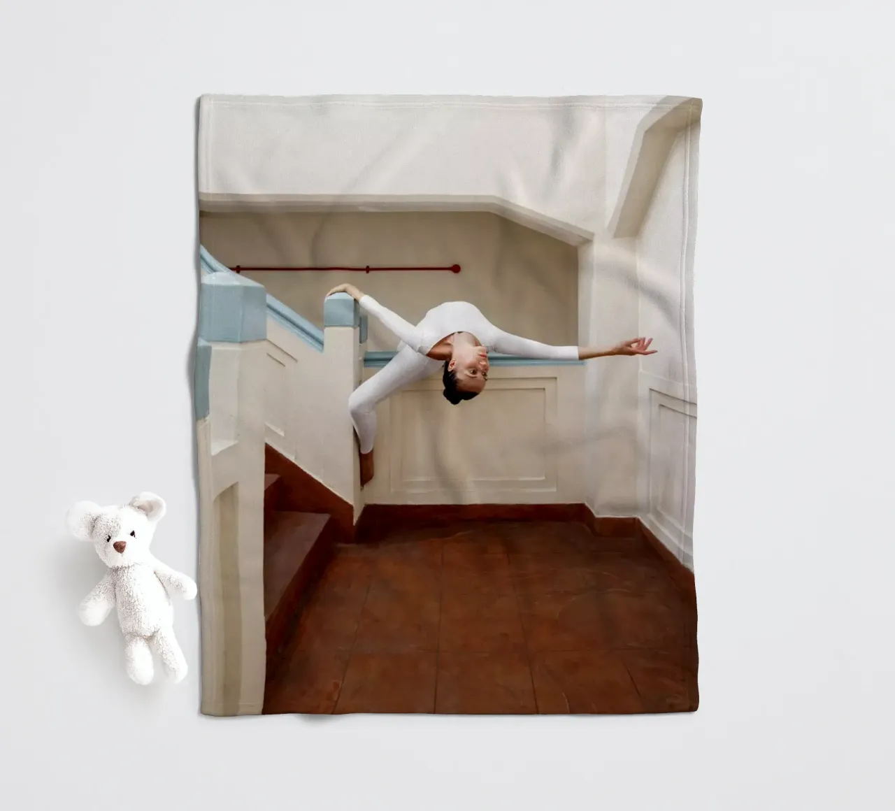 Alexandra #2 coperta in pile da The Urban Yoga