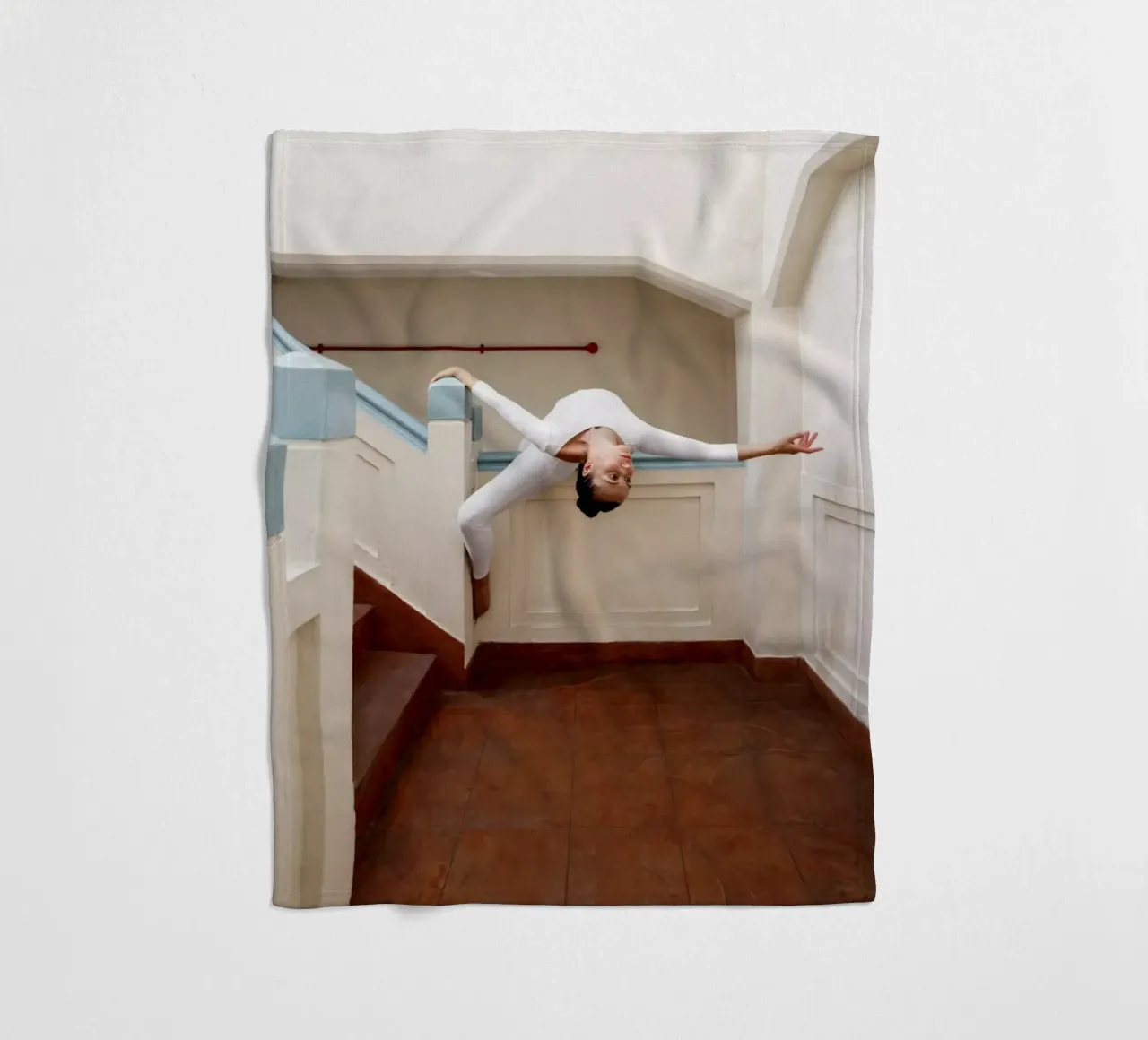 Alexandra #2 coperta in pile da The Urban Yoga