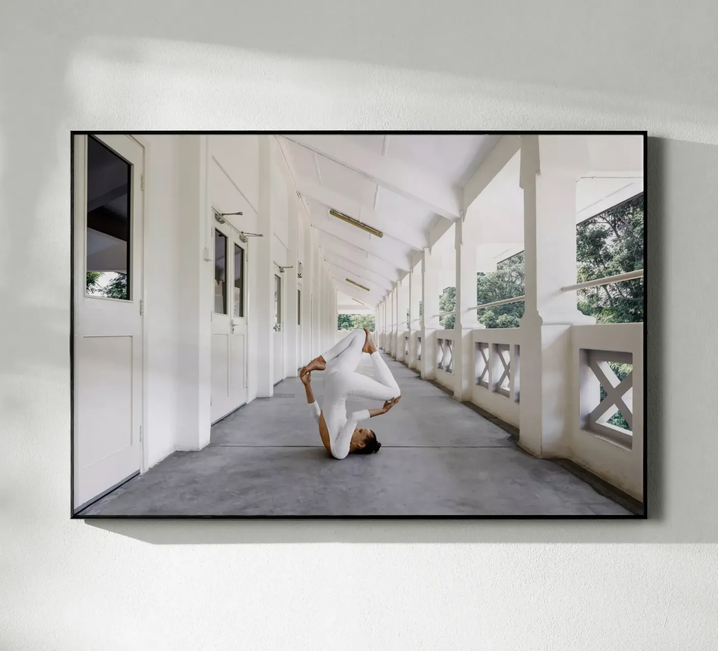 Alexandra #3 acryl van The Urban Yoga