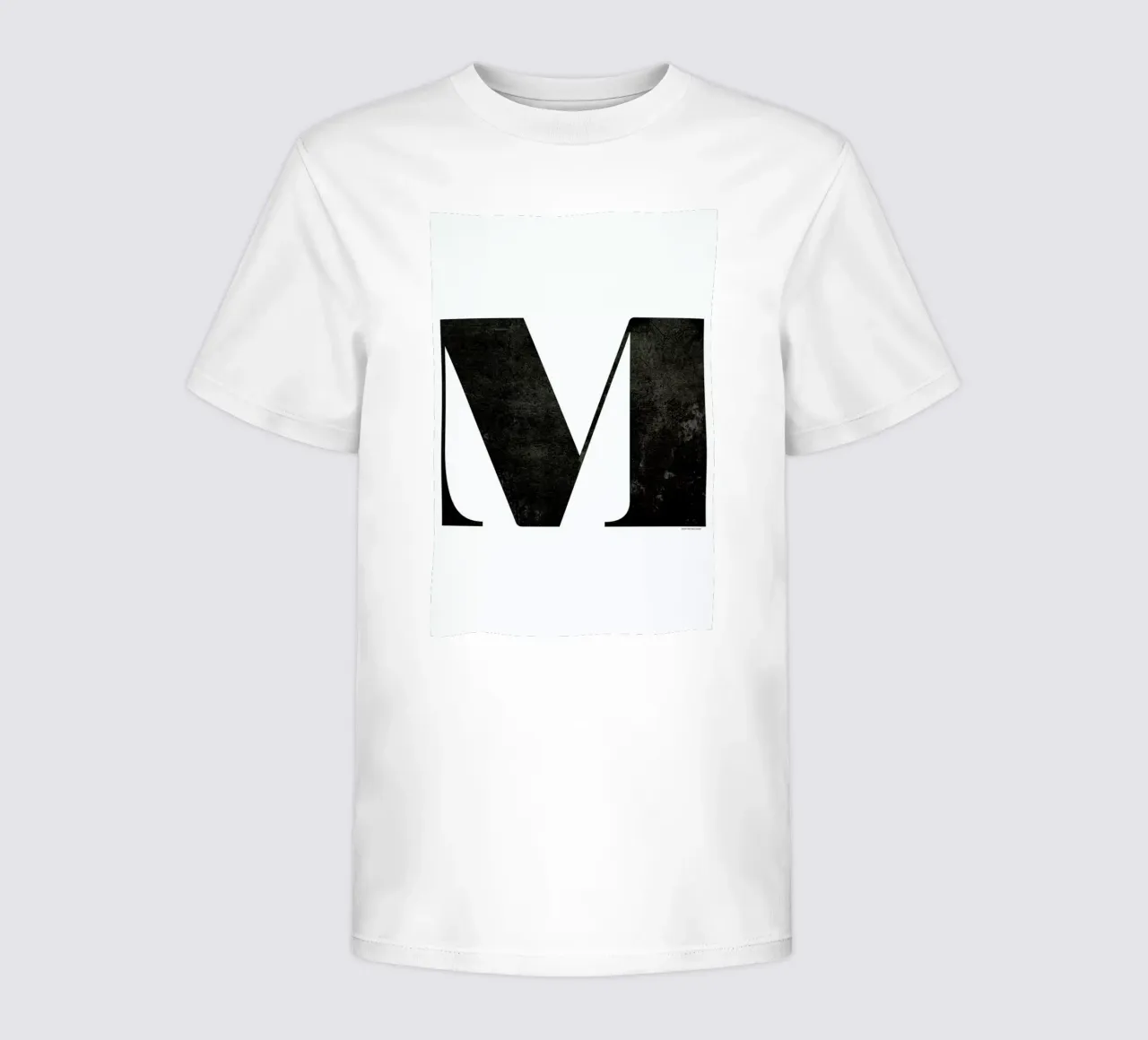 M t-shirt bambini da The Wall Shop