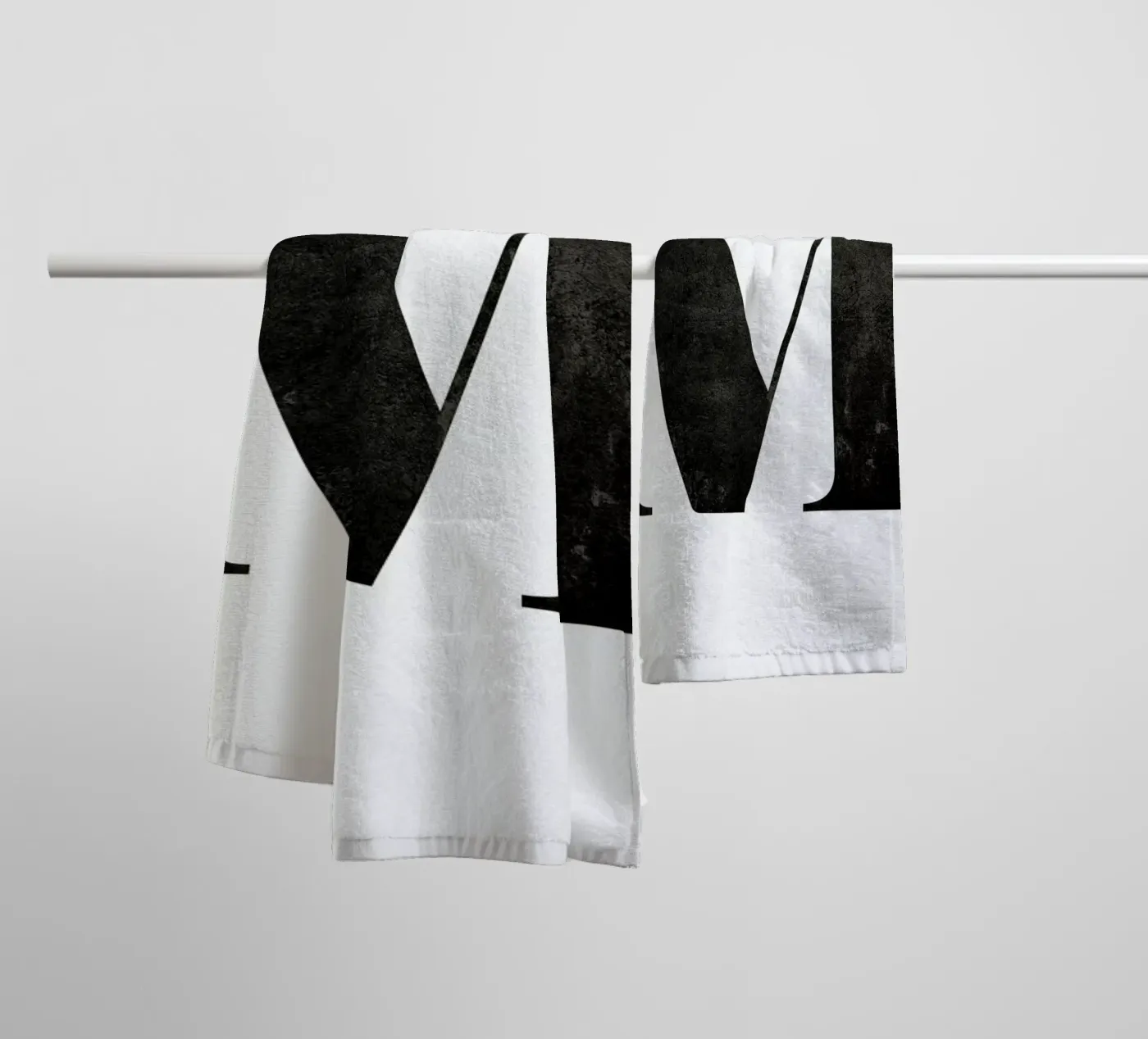 M badhanddoek van The Wall Shop