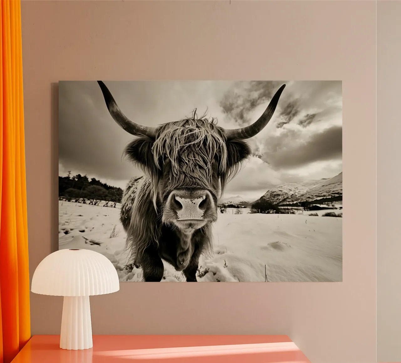 Bellezza selvaggia: Highland Cow nel suo splendore tela con Cornice a cassetta da Nikis Art Studio