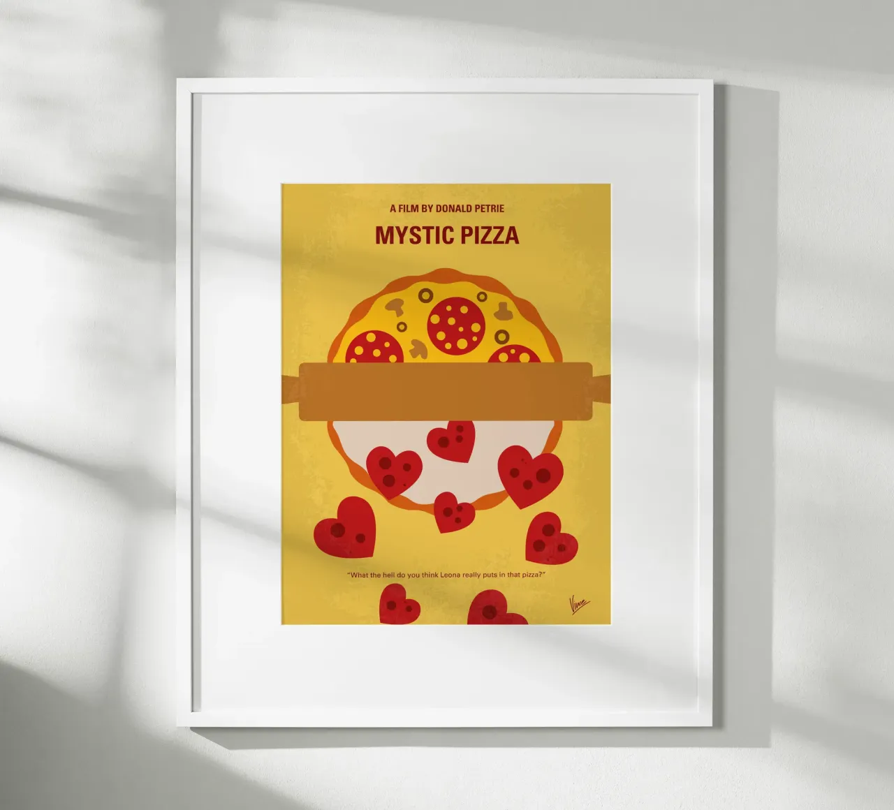 No846 My Mystic Pizza minimal movie poster poster con telaio in legno da Chungkong