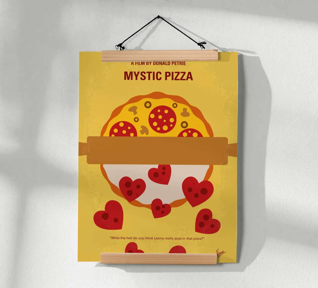 No846 My Mystic Pizza minimal movie poster poster con telaio in legno da Chungkong