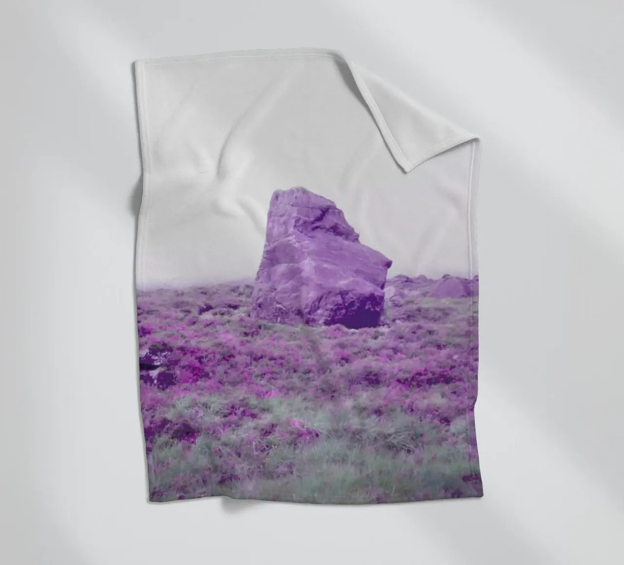 Up In The Fog coperta in pile da Jan Luzar