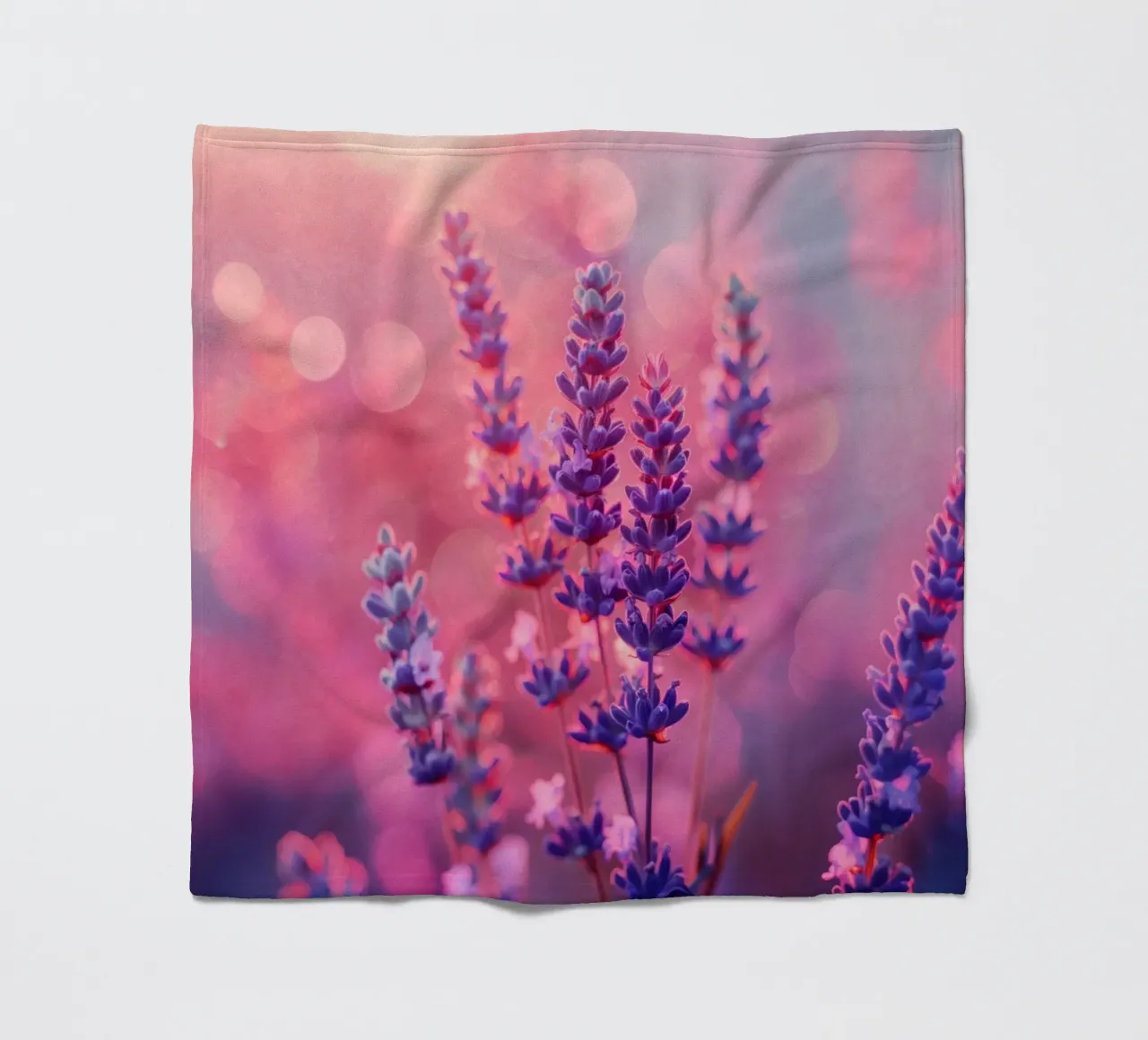 Lavender In Pink Light coperta in pile da treechild