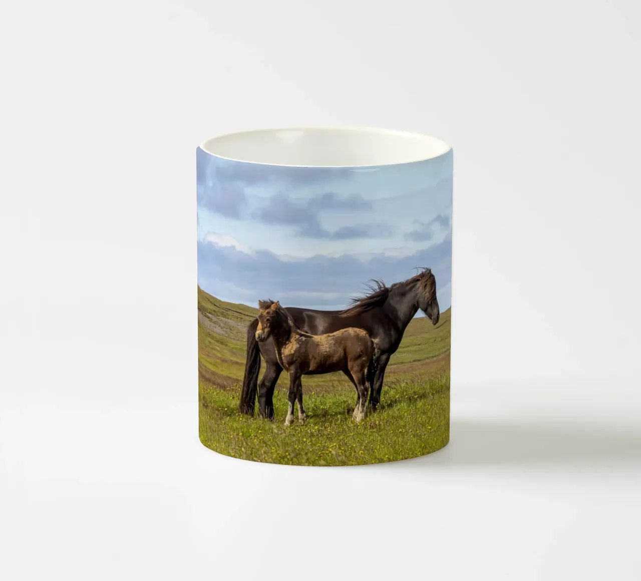 Island - Stute & Fohlen tazza in ceramica da Nadine Ginzel