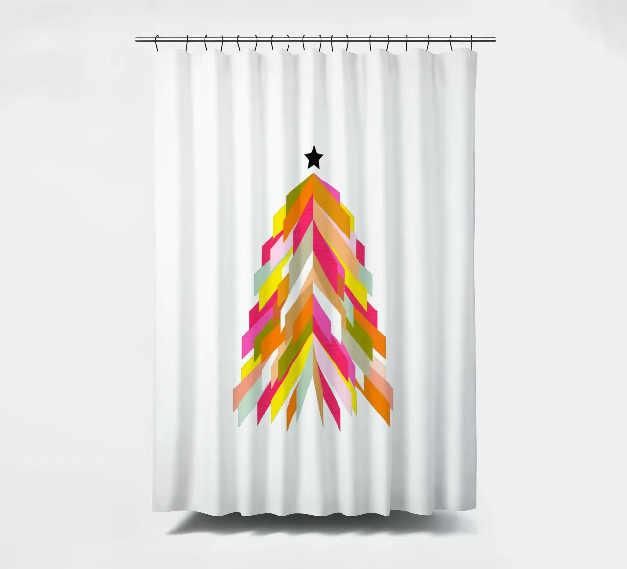 Albero di Natale retrò su bianco tenda da doccia da Dominique Vari