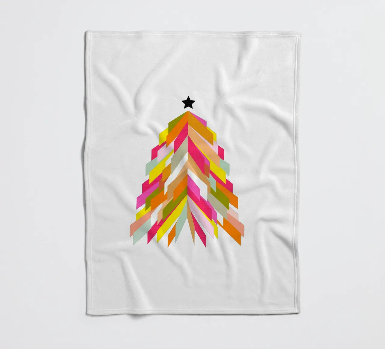 Albero di Natale retrò su bianco coperta in pile da Dominique Vari