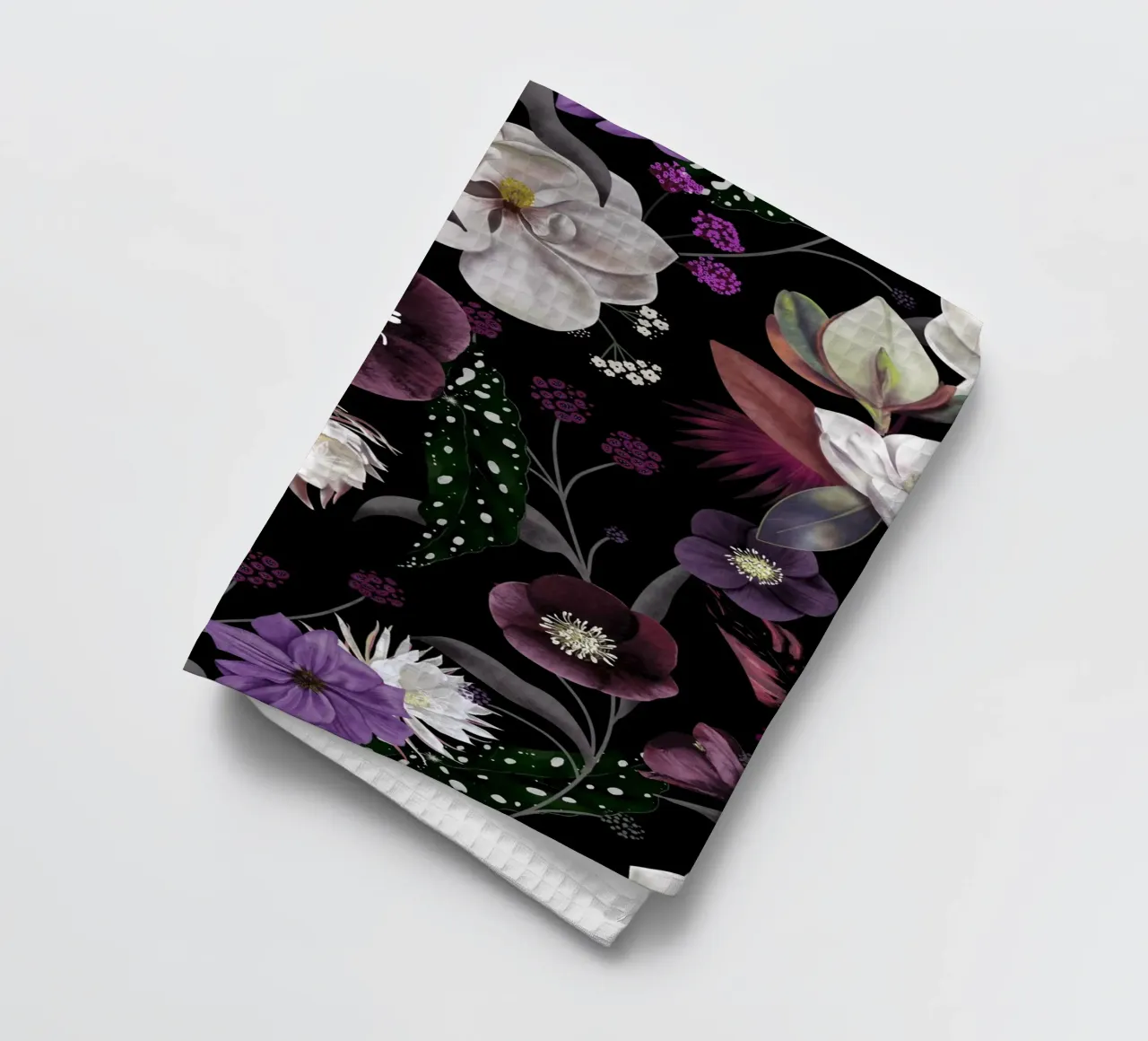 Botanical Dream Midnight Dark Floral Pattern Geschirrtuch von anisillustration