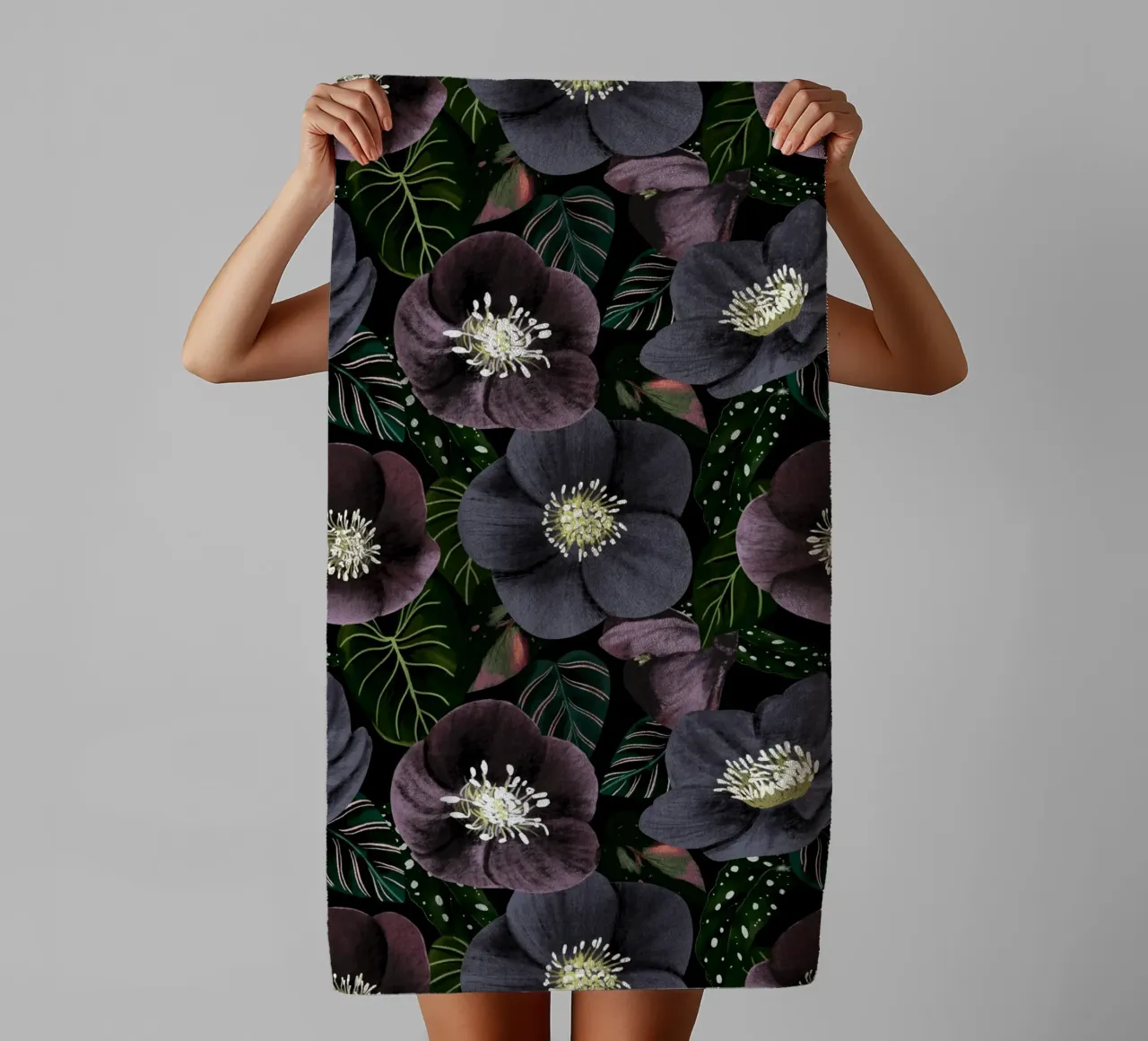 Dark Purple Flowers Pattern asciugamano da bagno da anisillustration