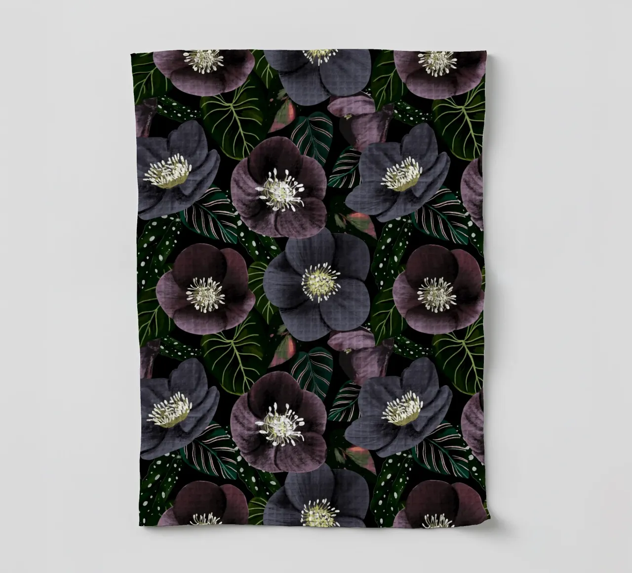 Dark Purple Flowers Pattern canovaccio da cucina da anisillustration