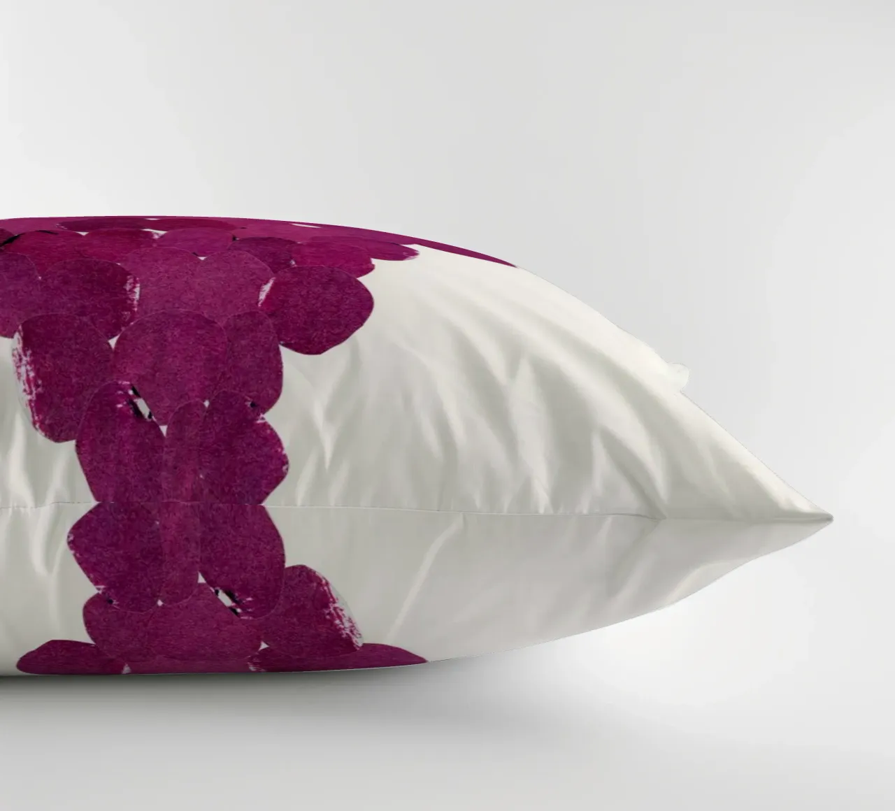 Uva cuscino da Cassia Beck Collage