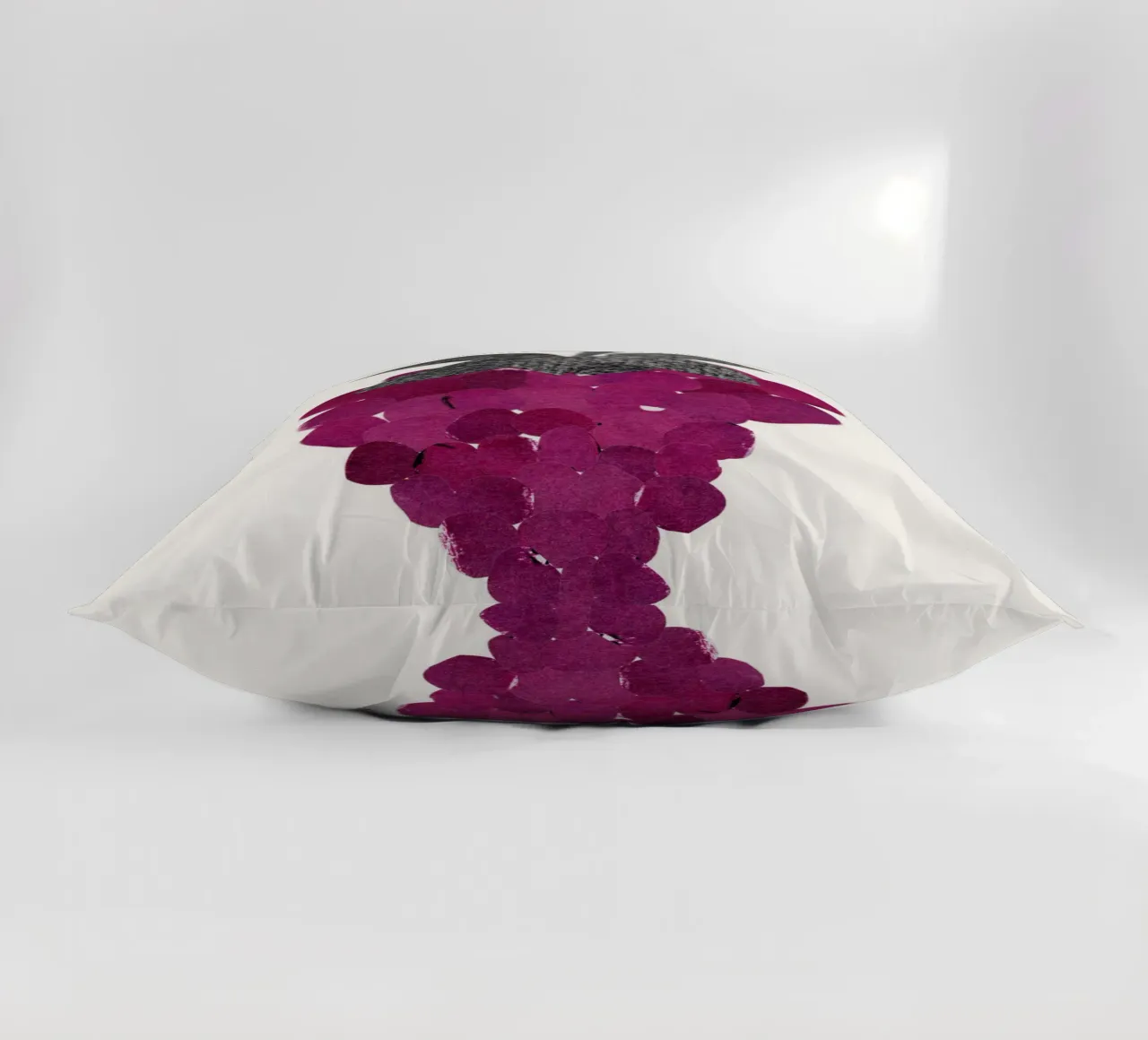 Uva cuscino da Cassia Beck Collage