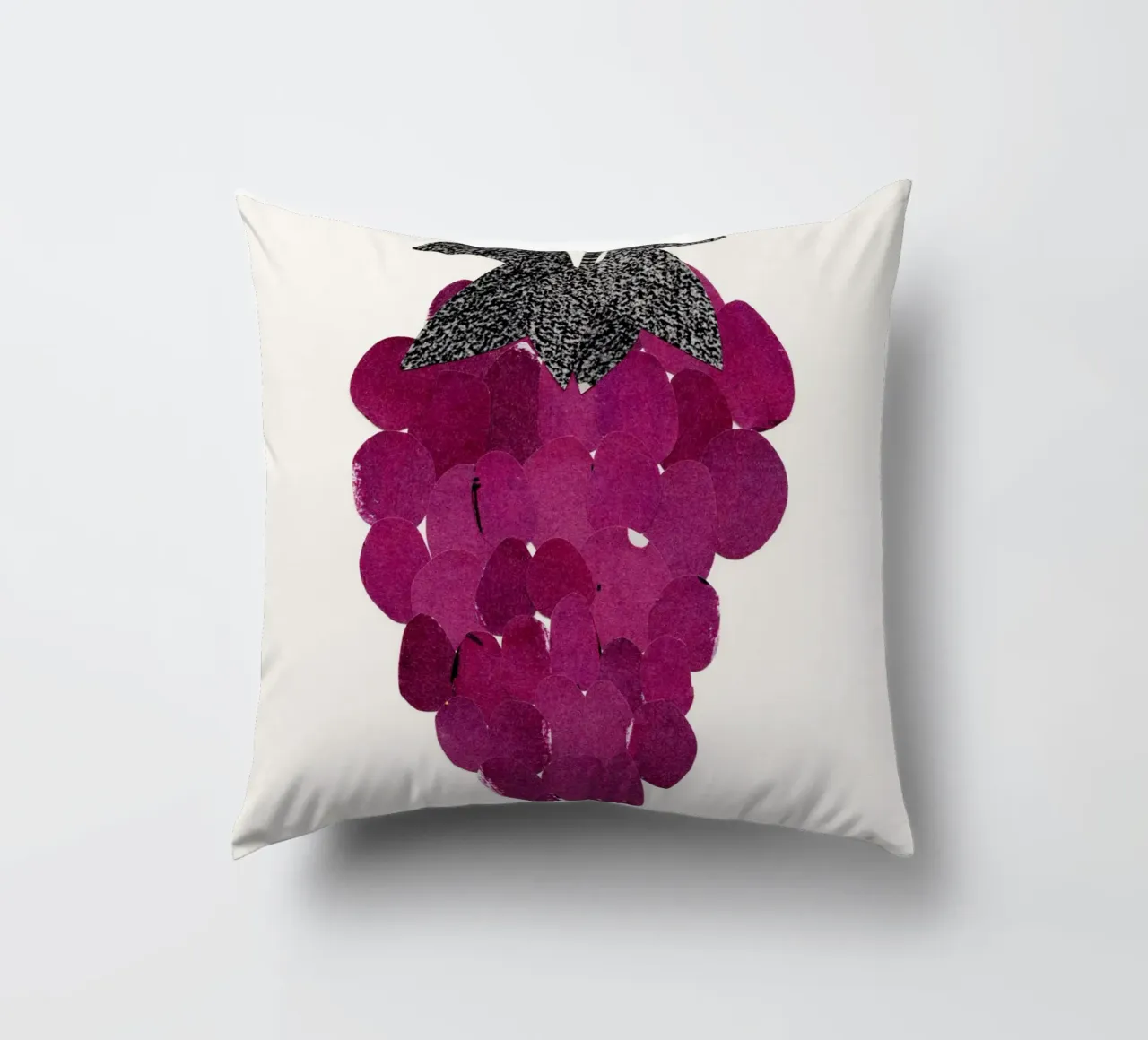Grapes Kissen von Cassia Beck Collage