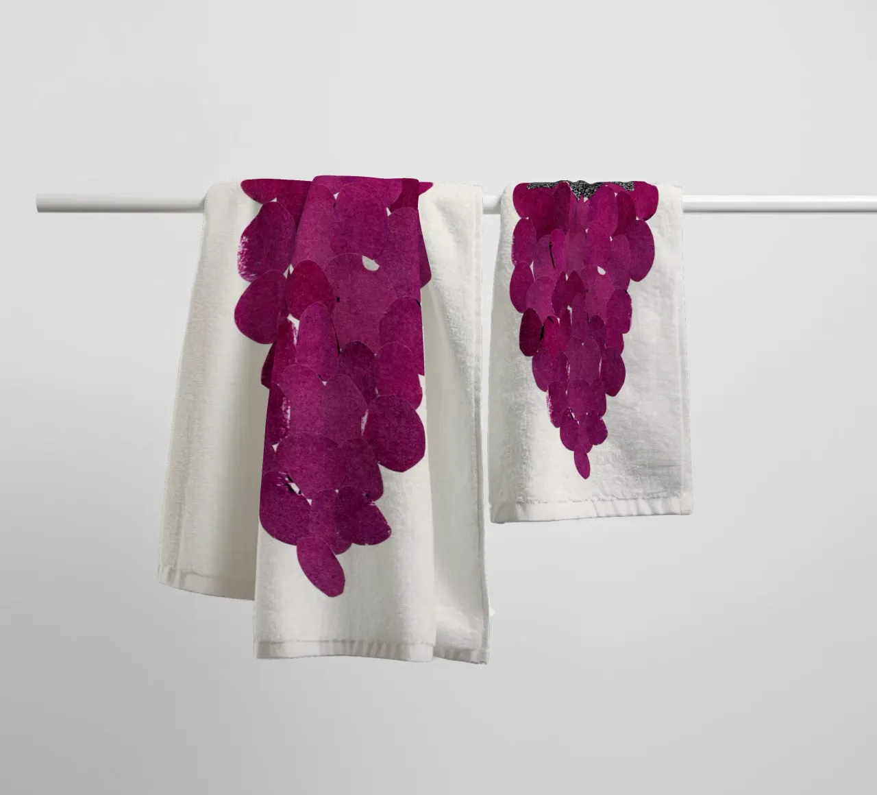 Grapes Handtuch von Cassia Beck Collage