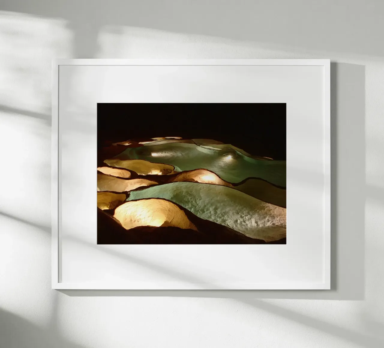 Light up the Dark poster con telaio in legno da menega sabidussi | moods