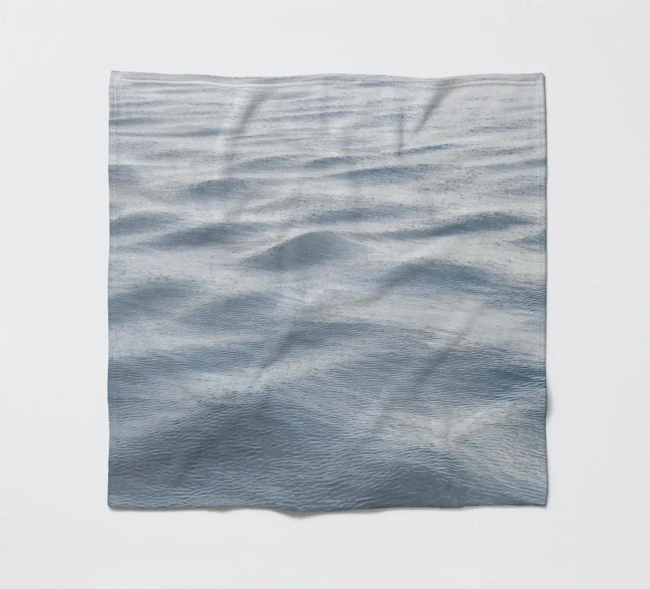 Ocean Shivers 3 coperta in pile da menega sabidussi | moods