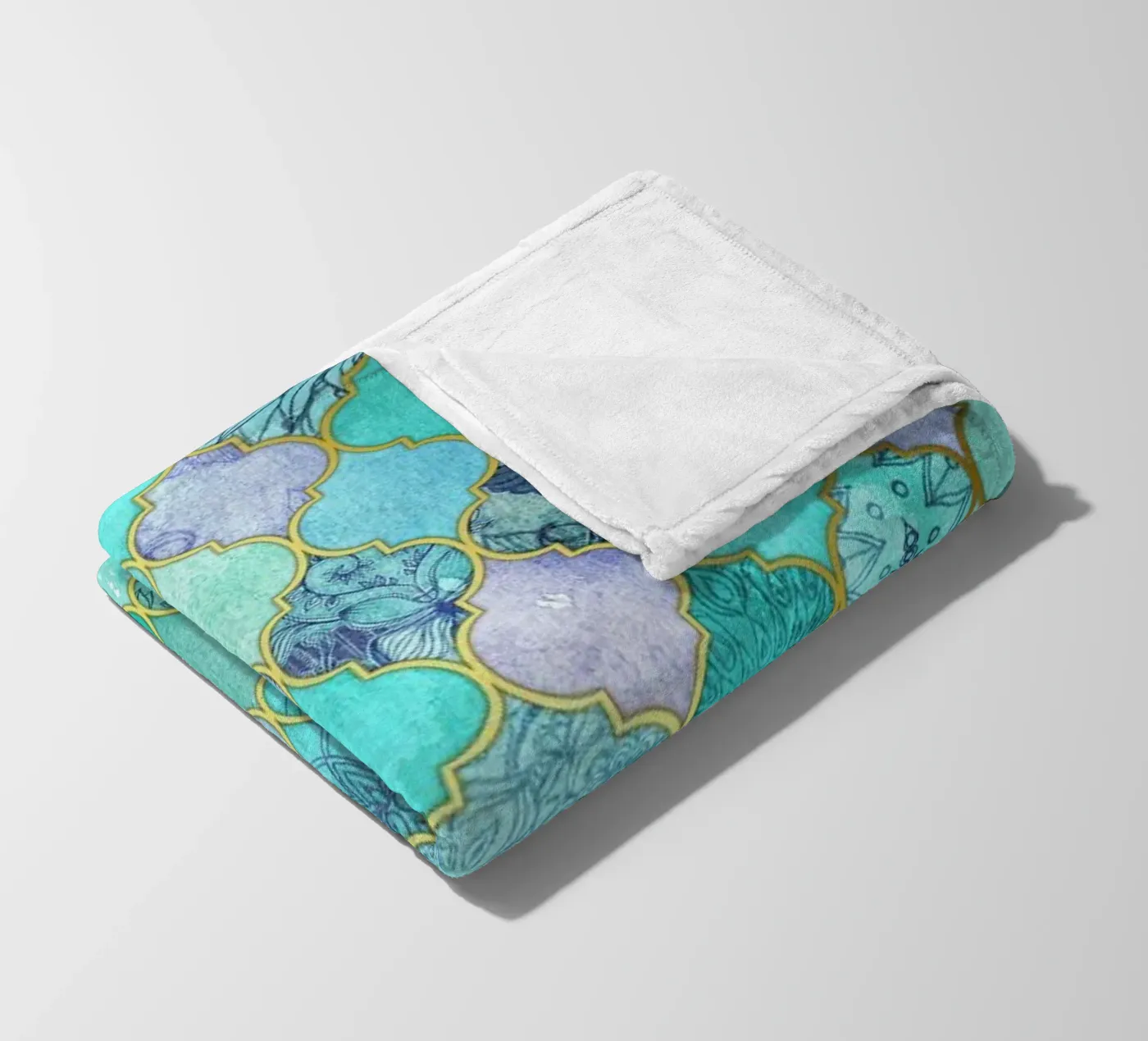 Mint Moroccan Tile Pattern coperta in pile da Micklyn Le Feuvre