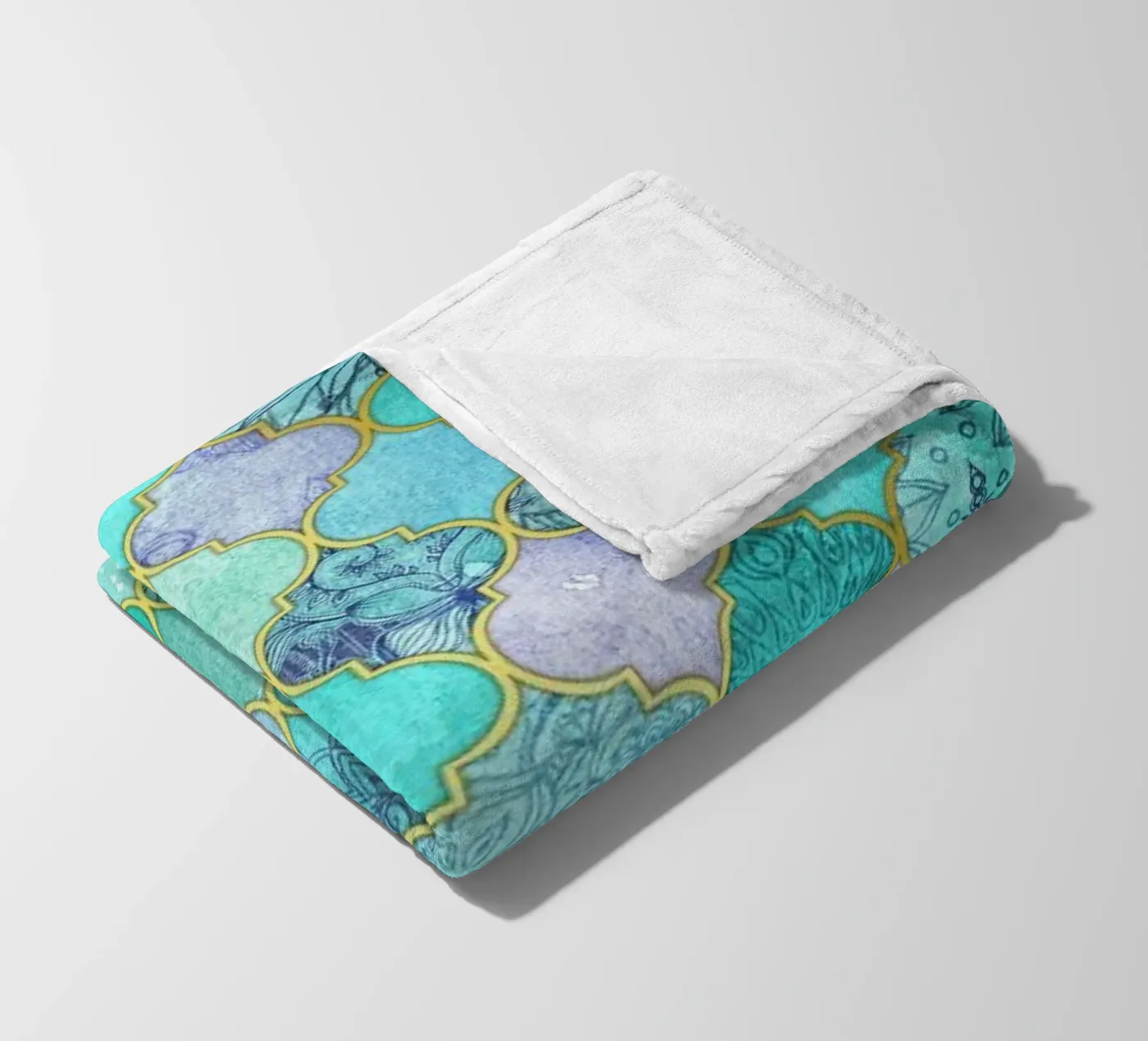 Mint Moroccan Tile Pattern coperta in pile da Micklyn Le Feuvre