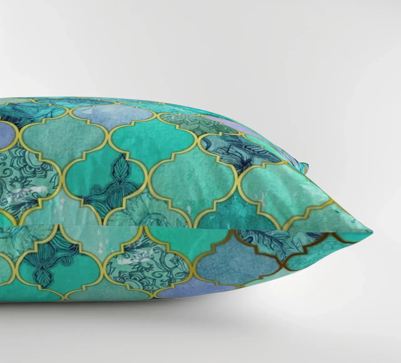 Mint Moroccan Tile Pattern cuscino da Micklyn Le Feuvre