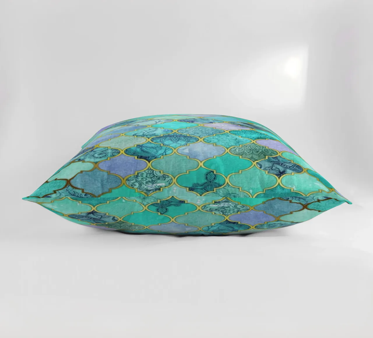 Mint Moroccan Tile Pattern cuscino da Micklyn Le Feuvre