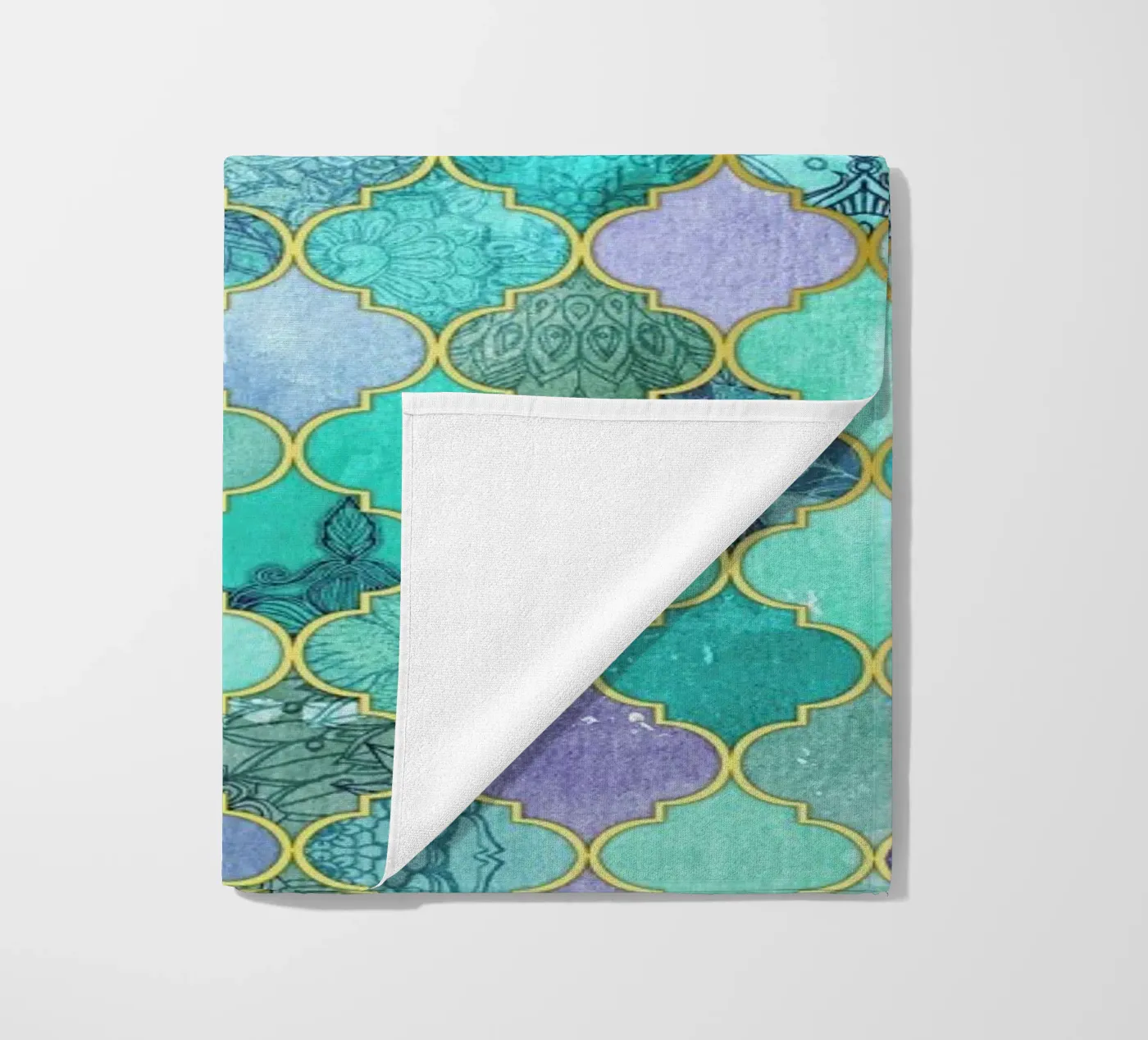 Mint Moroccan Tile Pattern strandhanddoek van Micklyn Le Feuvre