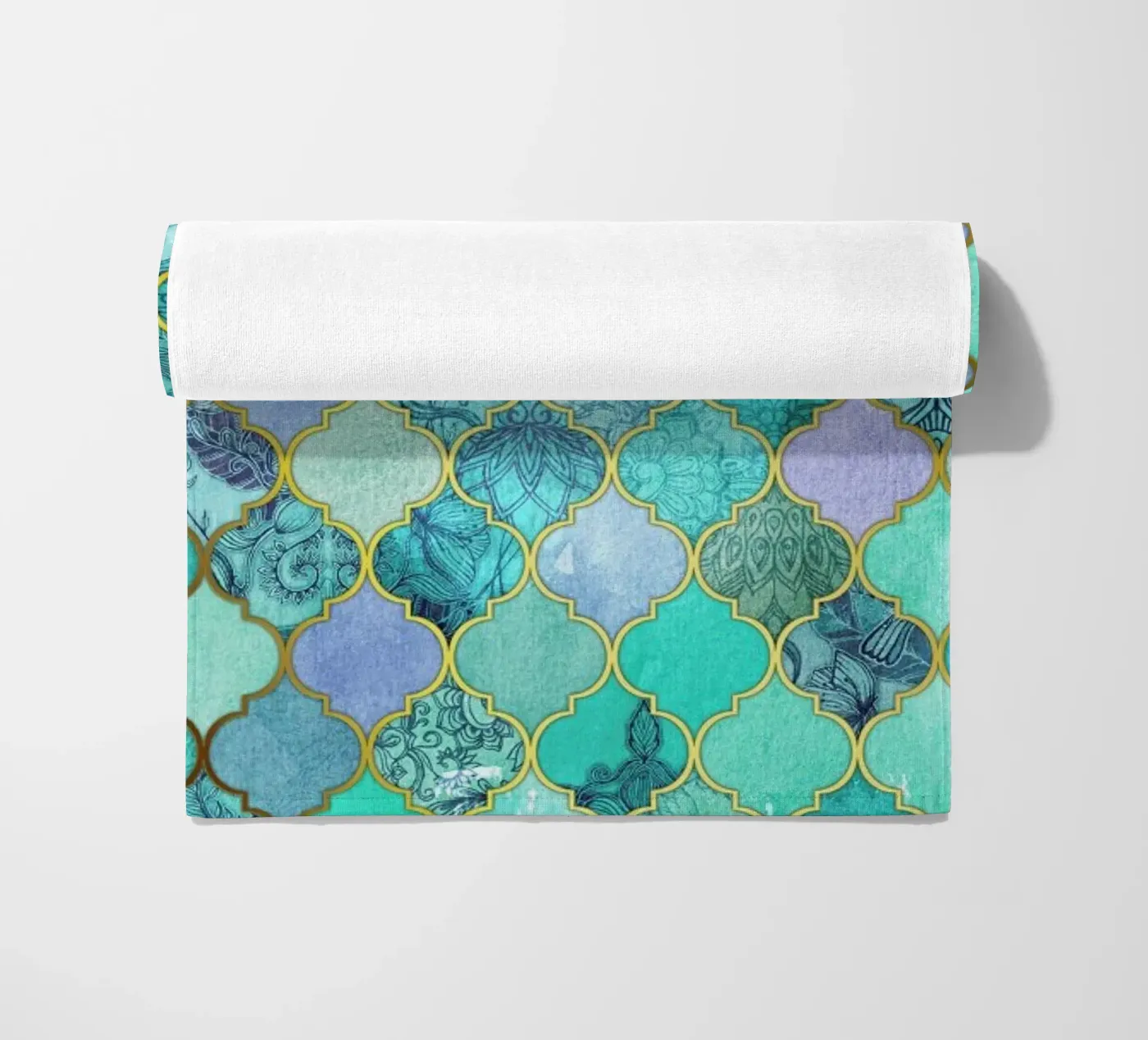 Mint Moroccan Tile Pattern strandhanddoek van Micklyn Le Feuvre