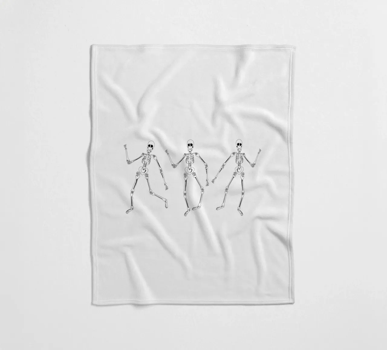 Dancing Skeletons coperta in pile da anisillustration