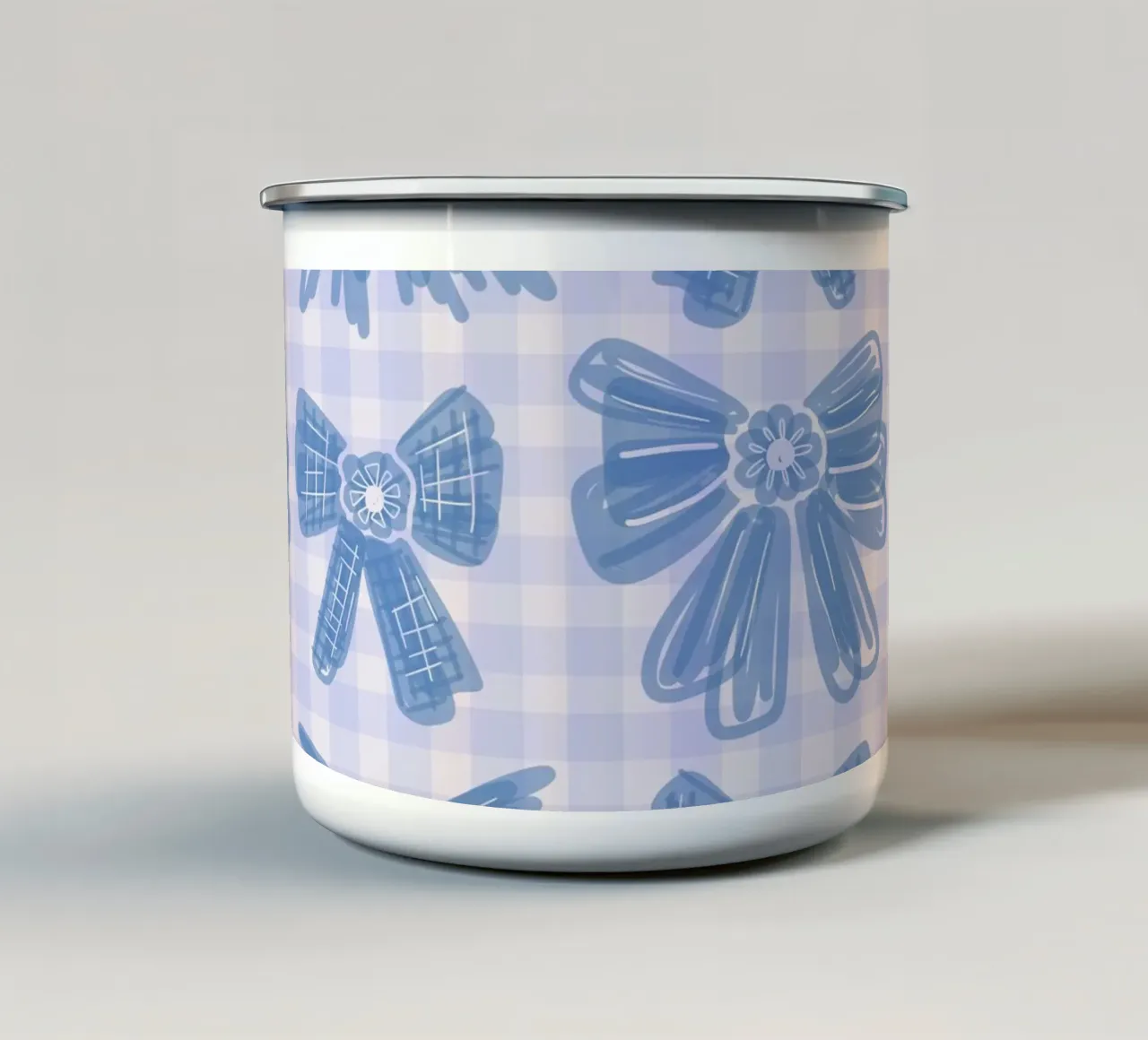 Blue Bows Gingham Pattern tazza in smalto da anisillustration