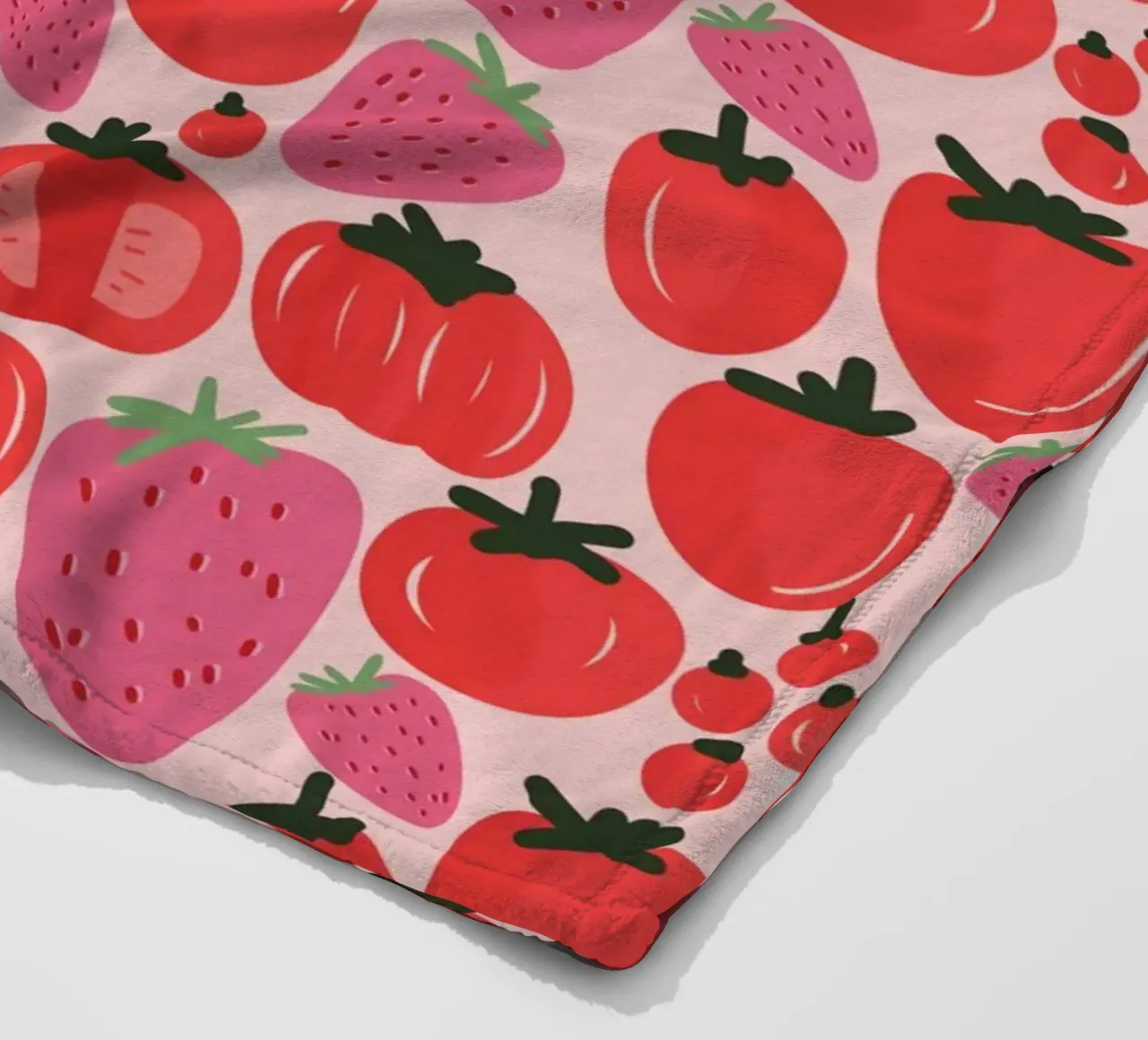 Tomatoes and Strawberries coperta in pile da anisillustration