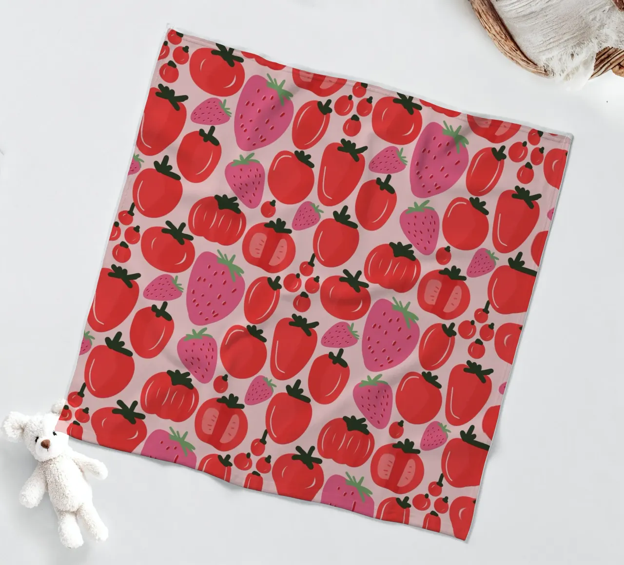 Tomatoes and Strawberries coperta in pile da anisillustration
