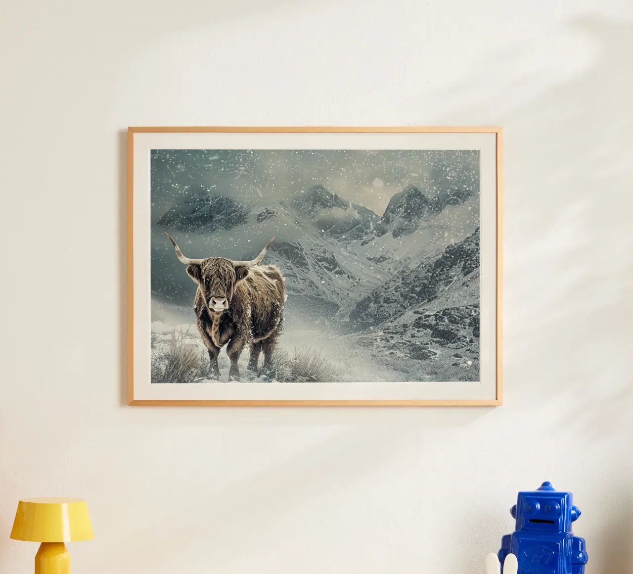 Natura intrecciata: la mucca delle Highlands e i Wildni poster con telaio in plastica da Nikis Art Studio