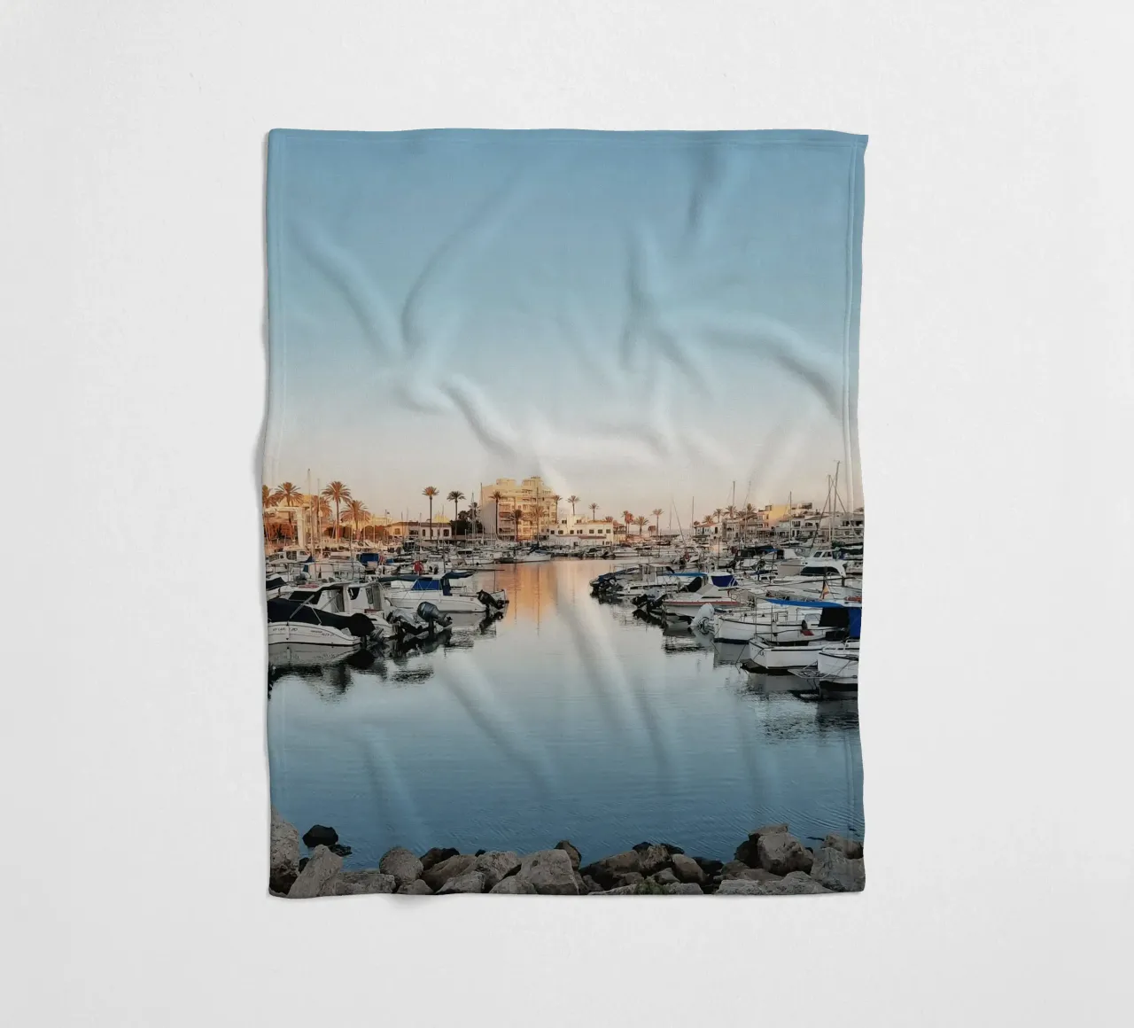 Sunset in a Mediterranean Port - Photography coperta in pile da Les Meravelles